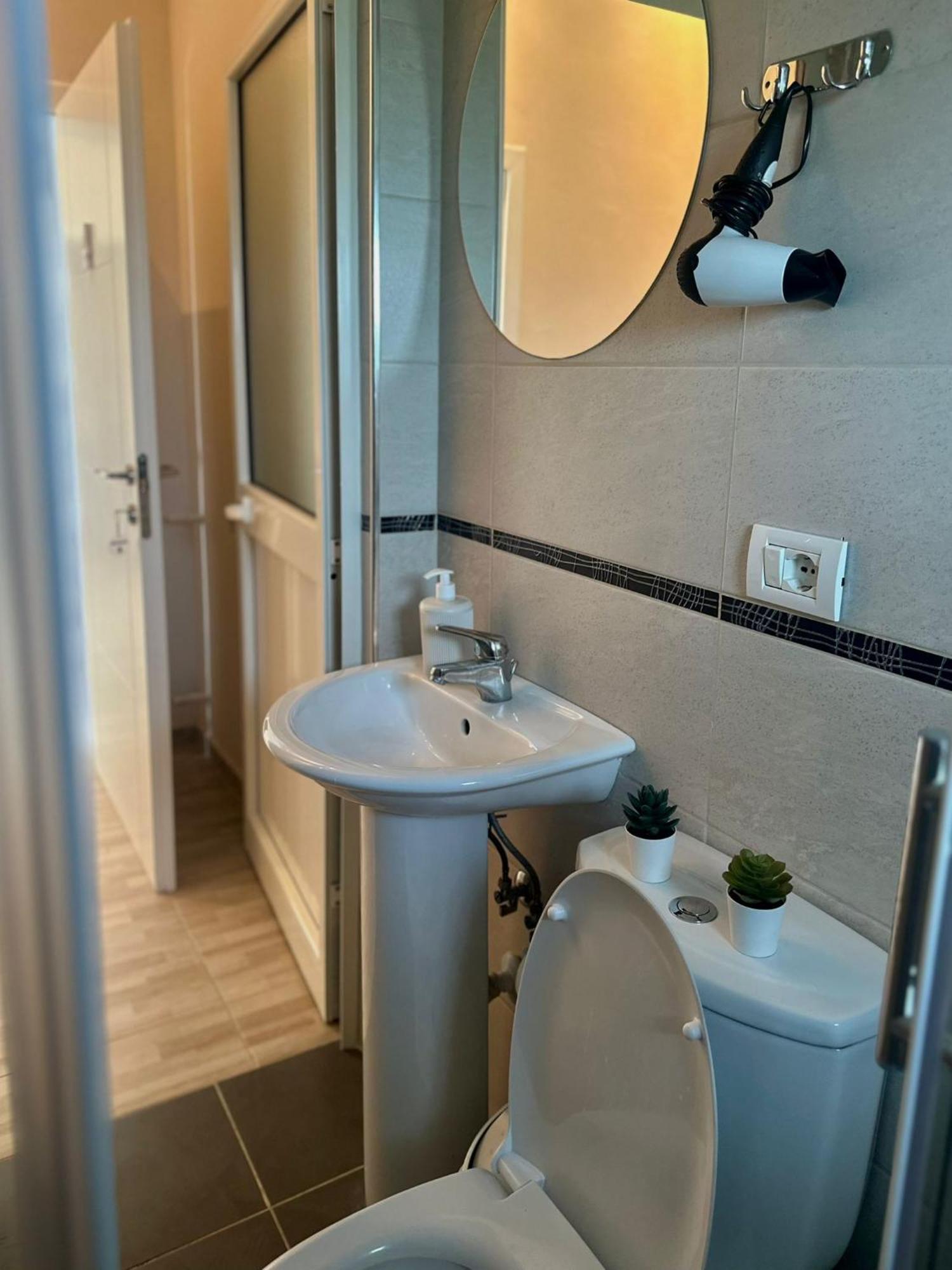 Ballkan B&B Grile Bagian luar foto