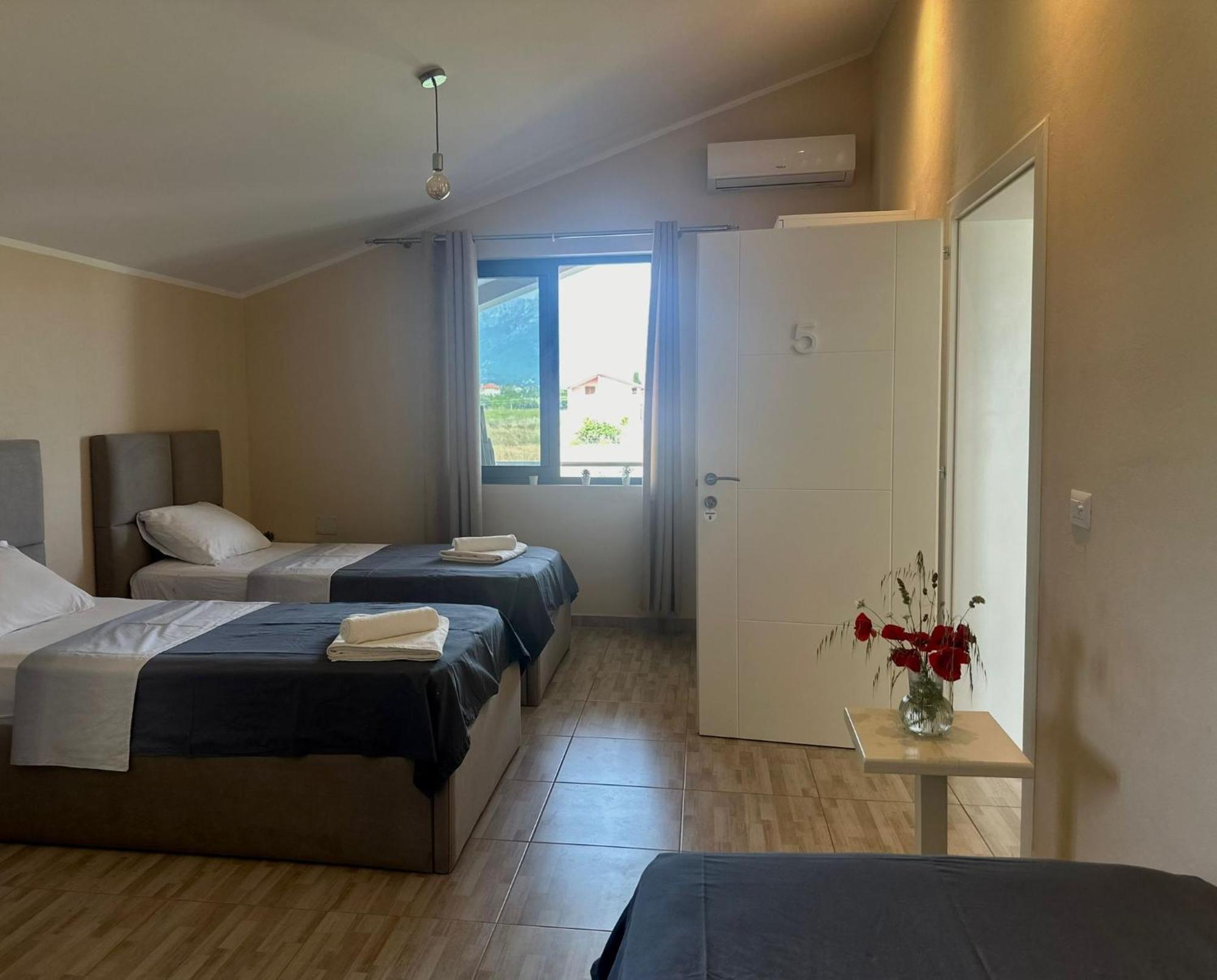 Ballkan B&B Grile Bagian luar foto
